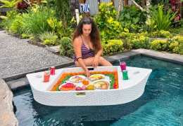 Desayuno-flotante-en-Susi-Villas